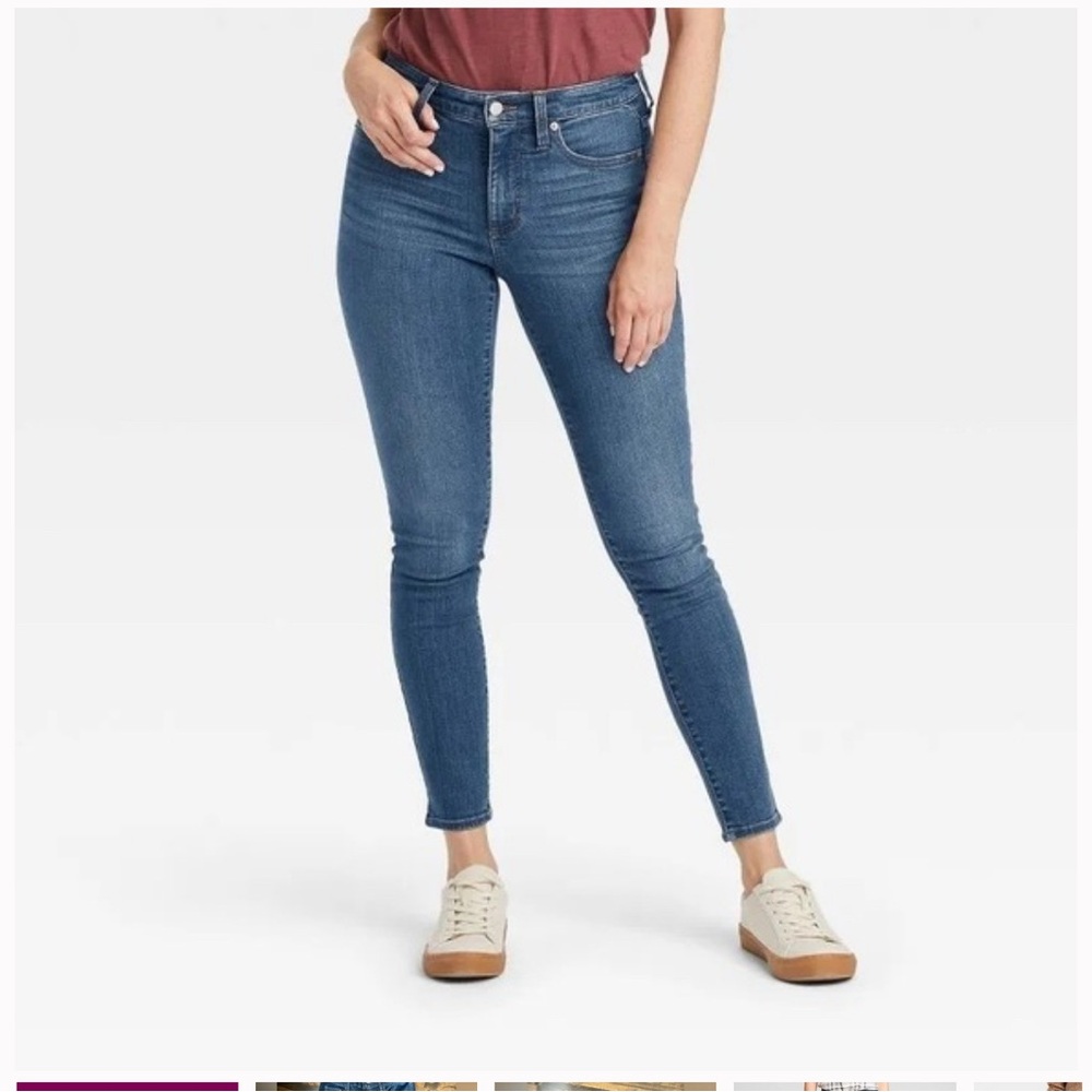 Universal Thread Blue Skinny Jeans